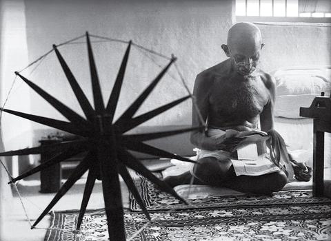 Gandhi – Weaving a Nation together