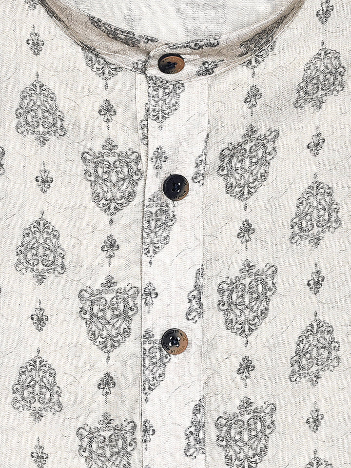 Men’s Off-White Cotton Printed Kurta with Vintage Motifs 30043