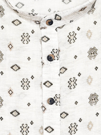 Men’s Off-White Cotton Printed Kurta with Geometric Accents 30045